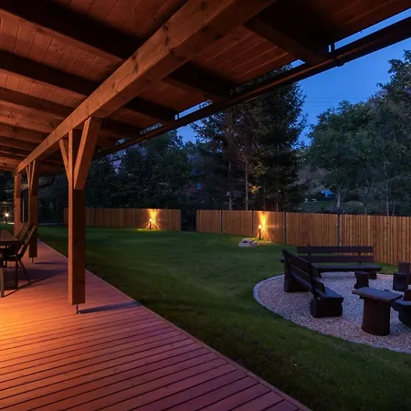 Roni Krkonose 公寓