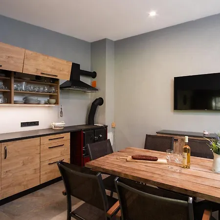 Roni Krkonose Apartamento *